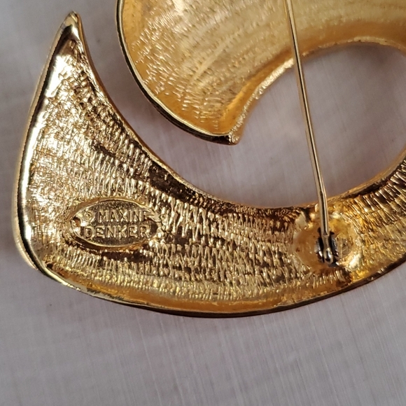 Vintage Maxine Denker Gold Tone Pin Brooch - Picture 4 of 5